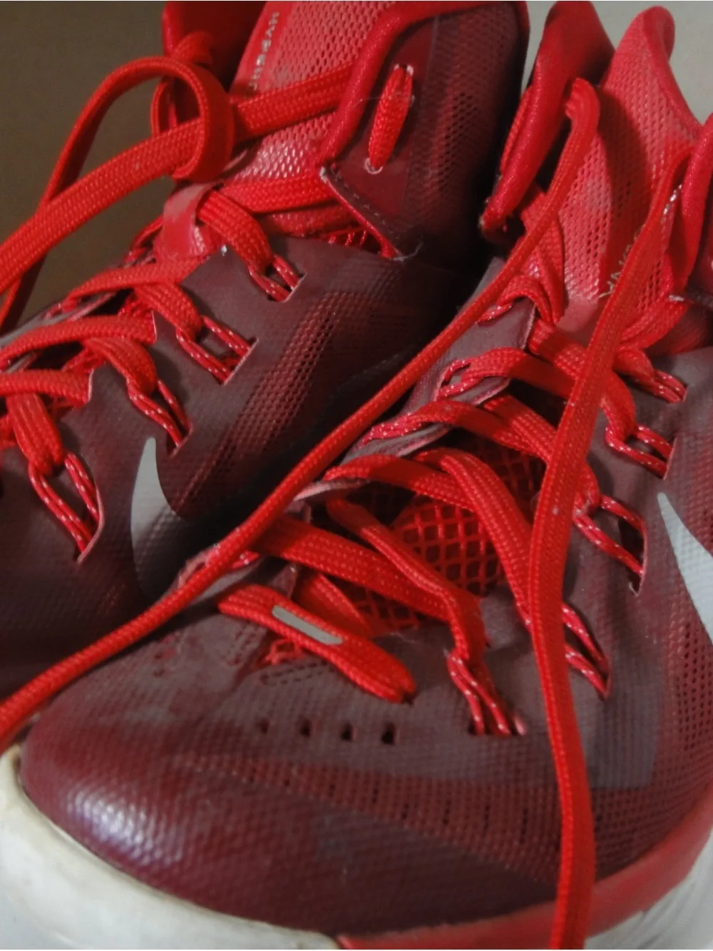 Nike Hyperdunk Red High-Top Athletic Basketball Shoes
